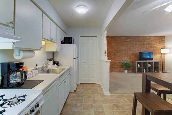 First-Floor 1BR | Cleveland Clinic Mercy Hospital, North Canton - Image 2