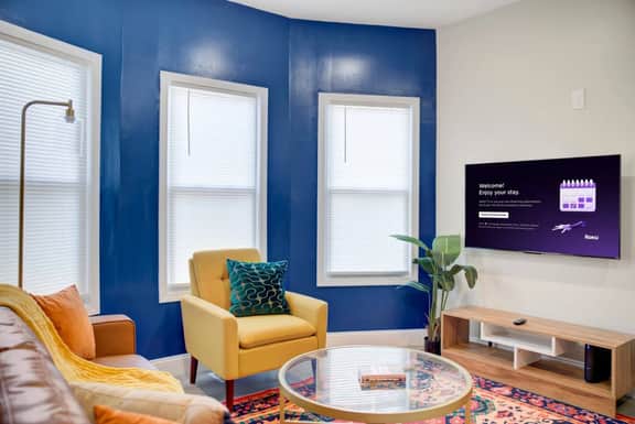 Central 3BR Apt | 3 Min to Cleveland Clinic
