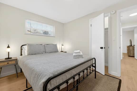 Central North Canton 2BR  w/ Patio & Garage