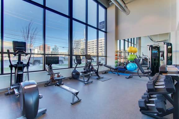 Elegant 1 BDR | Cleveland Clinic | Free Garage