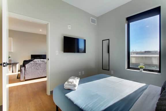 Elegant 1 BDR | Cleveland Clinic | Free Garage