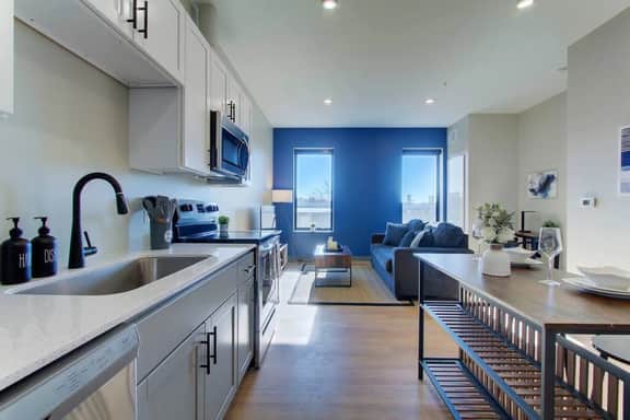 Designer 1 BDR | Cleveland Clinic | Free Garage