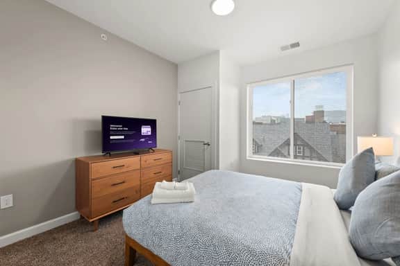 Gorgeous 2 Bedroom/2 Bathroom