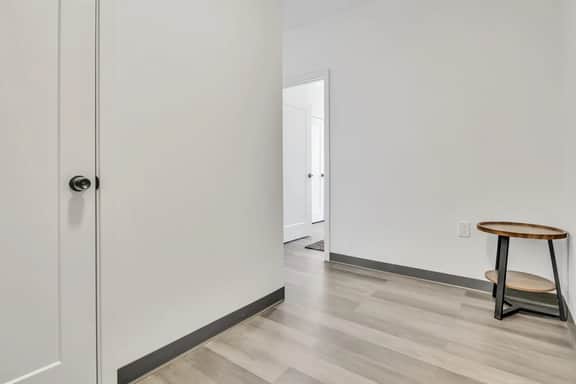 Modern & Elegant 2BR | Cleveland Clinic