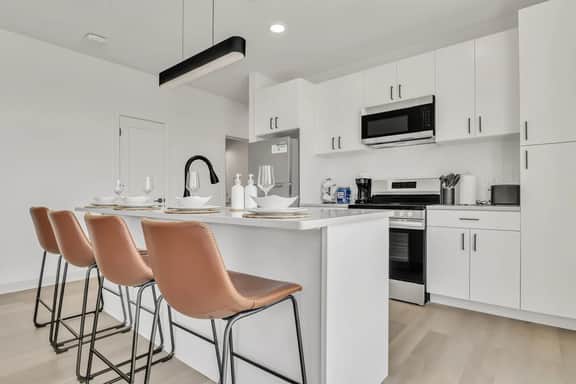 Peaceful & Relaxing 2BR | Cleveland Clinic