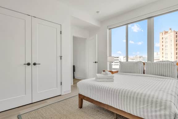 Peaceful & Relaxing 2BR | Cleveland Clinic