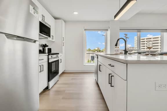 Quaint & Peaceful 2BR | Cleveland Clinic