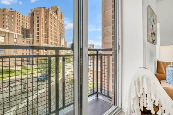 Quaint & Peaceful 2BR | Cleveland Clinic