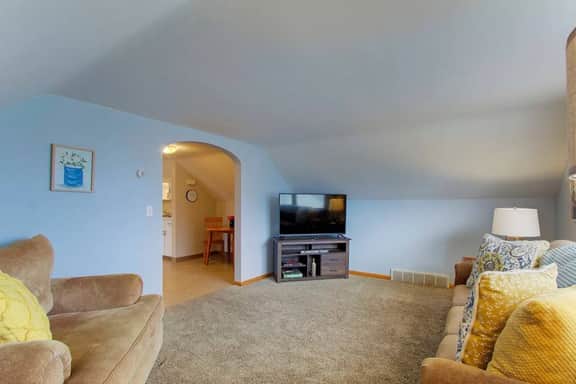 Private-Entry 1BR for Aultman Hospital Stays | North Canton - Image 4