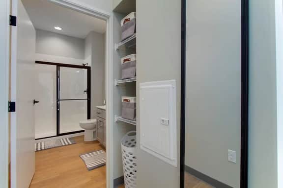 Spacious Studio | Cleveland Clinic | Free Garage