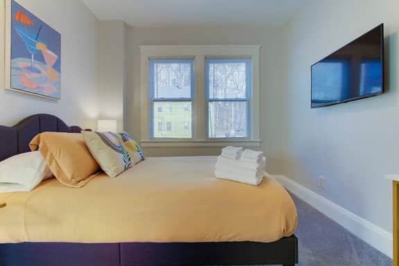 Stylish Little Italy Two Bedroom w/ Parking Space