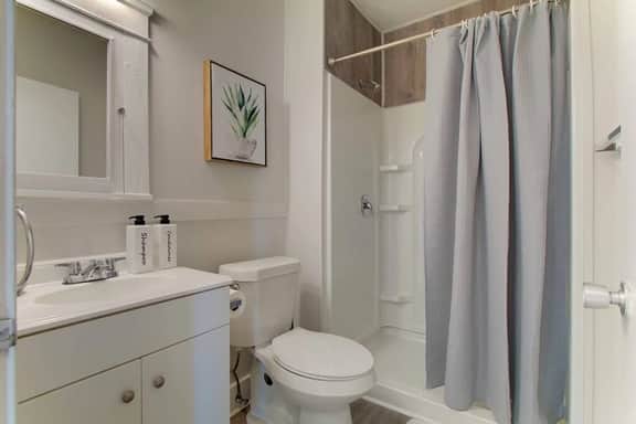 Stylish Little Italy Two Bedroom w/ Parking Space