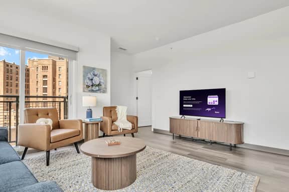 2BR Near Cleveland Clinic & Case Western | Cleveland OH - Image 2