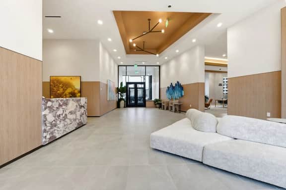 Relaxing & Central Two Bedroom Two Bathroom