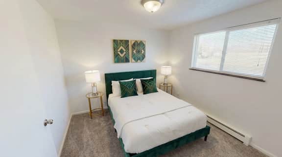 Spacious 2BR Apt w/ Garage | Near Aultman - Image 3