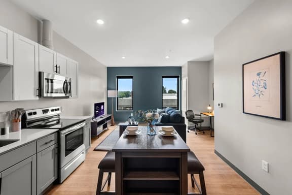 Beautiful 1BDR | Cleveland Clinic | Free Garage