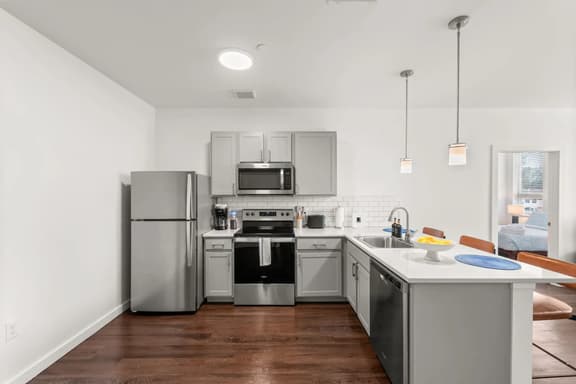 Central 2BR Near Clinic, CWRU & Museums
