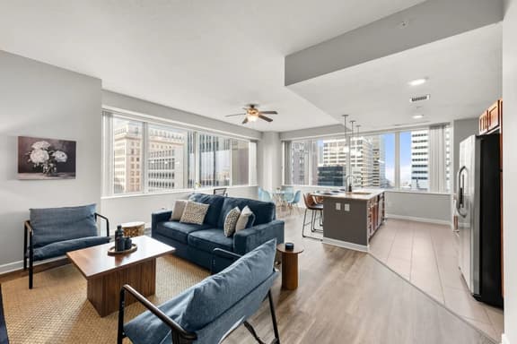 Luxury Apartment | Downtown | Free Parking