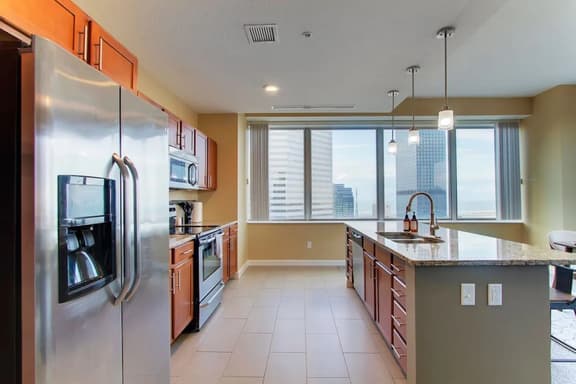 Incredible Views | Downtown | Free Parking