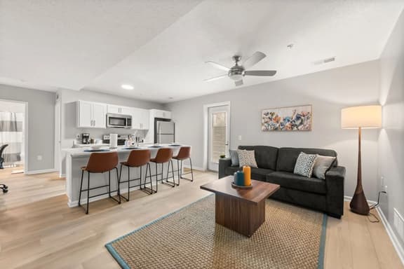 Spacious & Central | 2 Bedroom | CLE Clinic