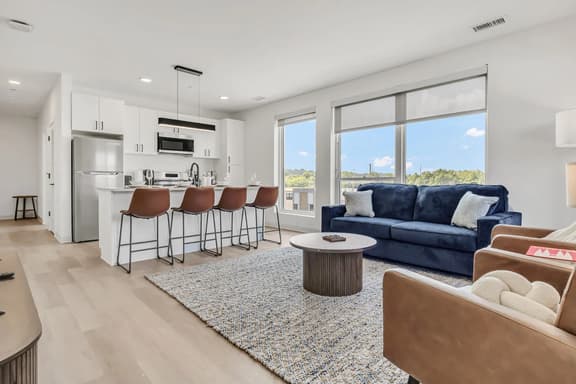 Stylish & Comfortable 2BR | Cleveland Clinic