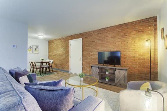 Stylish & Spacious Two Bedroom