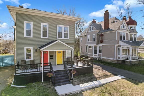 Cleveland Clinic | Recliner | Spacious | 4 Bedroom