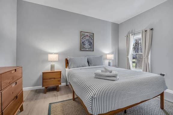 Cleveland Clinic | Recliner | Relaxing | 3 Bedroom